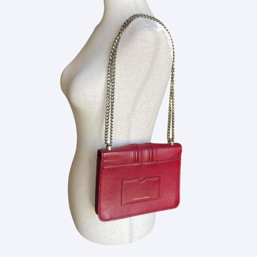 Charles & Keith Red Leather Shoulder Crossbody Bag Gold Chain Strap Push-Lock - Picture 8 of 11